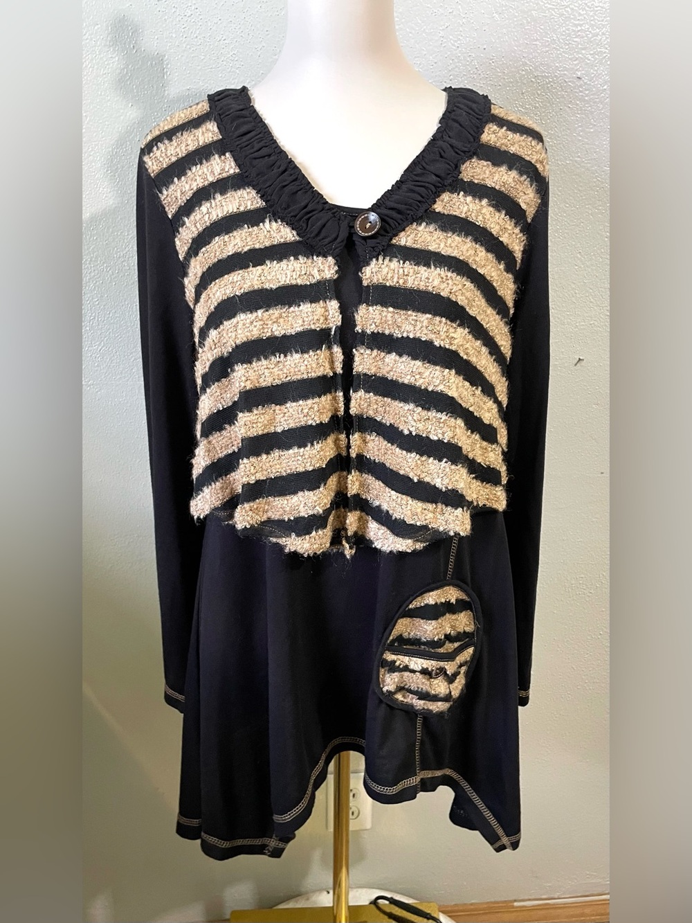 Kaktus Black Tan Striped Textured Knit Sharkbite Semi Sheer Artsy Top Large